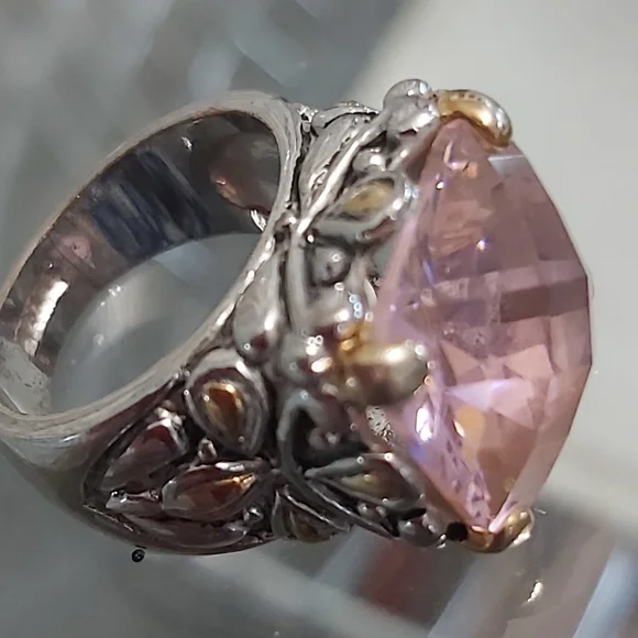 Elegant Pink and Gold/Silver Women's Ring - Picture 5 of 14